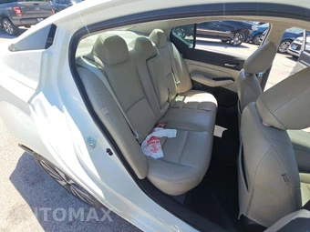 2019 Nissan Altima SV – miniatura 16