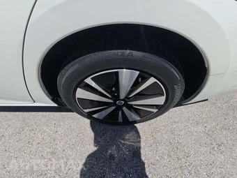 2019 Nissan Altima SV – miniatura 23