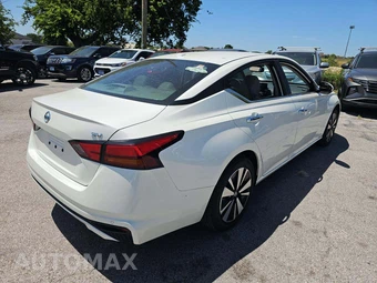 2019 Nissan Altima SV – miniatura 3