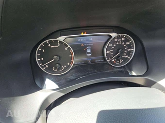 2019 Nissan Altima SV – miniatura 9