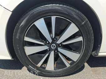 2019 Nissan Altima SV – miniatura 21