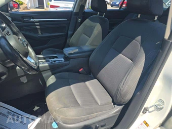 2019 Nissan Altima SV – miniatura 3