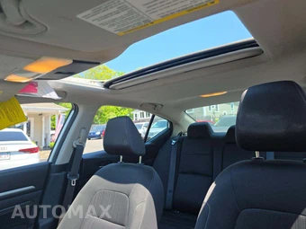 2019 Nissan Altima SV – miniatura 8