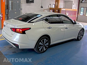 2019 Nissan Altima SV - miniatura 4