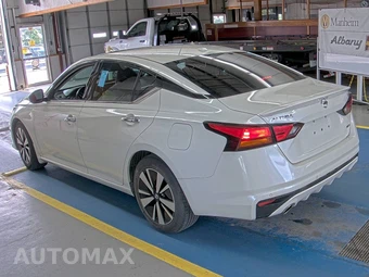 2019 Nissan Altima SV - miniatura 6