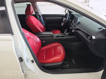 2019 Nissan Altima SV - miniatura 8
