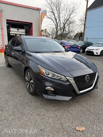 2019 Nissan Altima SV - miniatura 3