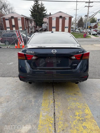 2019 Nissan Altima SV - miniatura 6