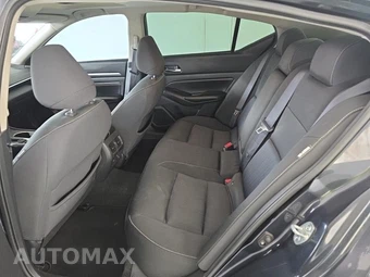 2019 Nissan Altima SV – miniatura 16