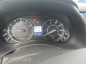 2019 Nissan Armada SL – miniatura 12
