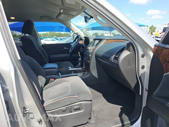 2019 Nissan Armada SV – miniatura 8