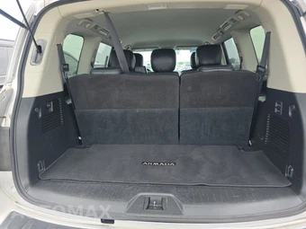 2019 Nissan Armada SV – miniatura 17