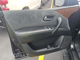 2019 Nissan Armada SV - miniatura 9