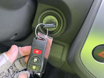 2019 Nissan Frontier SV Crew Cab Medium Bed – miniatura 5