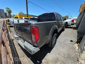 2019 Nissan Frontier SV Crew Cab Medium Bed – miniatura 3