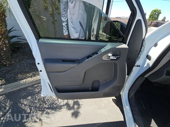 2019 Nissan Frontier SV Crew Cab Medium Bed – miniatura 9