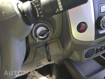 2019 Nissan Frontier SV Crew Cab Medium Bed - miniatura 8