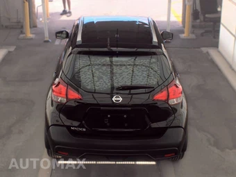2019 Nissan Kicks S – miniatura 5