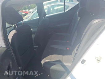 2019 Nissan Kicks S – miniatura 13