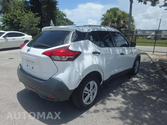 2019 Nissan Kicks S – miniatura 3
