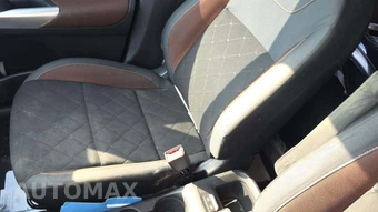 2019 Nissan Kicks SR – miniatura 28