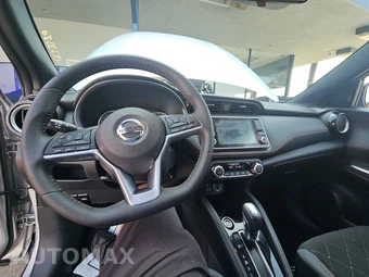 2019 Nissan Kicks SR – miniatura 11