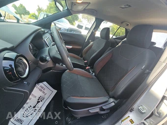 2019 Nissan Kicks SR – miniatura 7