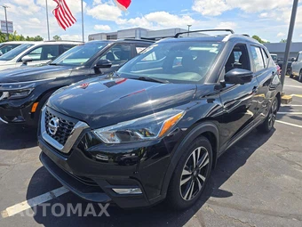 2019 Nissan Kicks SR