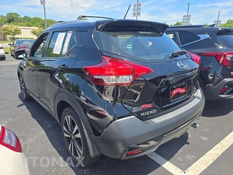 2019 Nissan Kicks SR – miniatura 2