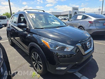 2019 Nissan Kicks SR – miniatura 4