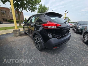 2019 Nissan Kicks SR - miniatura 2