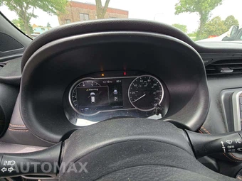 2019 Nissan Kicks SR - miniatura 9