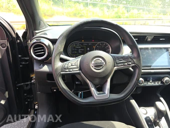 2019 Nissan Kicks SV – miniatura 10