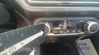2019 Nissan Kicks SV – miniatura 35