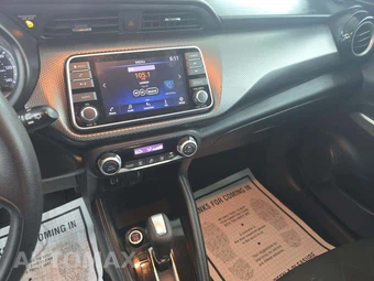 2019 Nissan Kicks SV – miniatura 10
