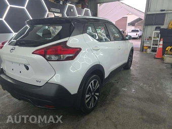 2019 Nissan Kicks SV – miniatura 3