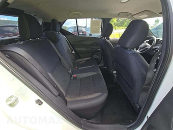 2019 Nissan Kicks SV – miniatura 13
