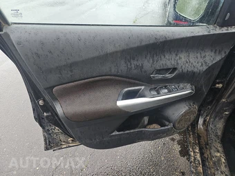 2019 Nissan Kicks SV – miniatura 9