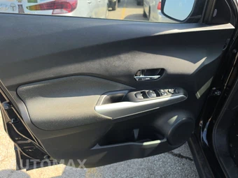 2019 Nissan Kicks SV – miniatura 9