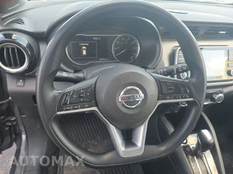 2019 Nissan Kicks SV - miniatura 10