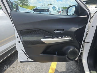 2019 Nissan Kicks SV – miniatura 9