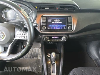 2019 Nissan Kicks SV – miniatura 11