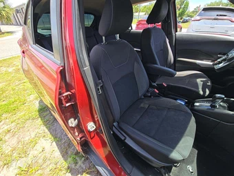 2019 Nissan Kicks SV – miniatura 18