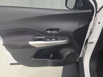 2019 Nissan Kicks SV – miniatura 9