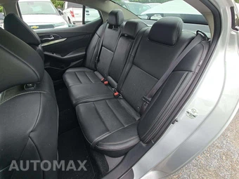 2019 Nissan Maxima SV – miniatura 13