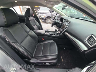 2019 Nissan Maxima SV – miniatura 18