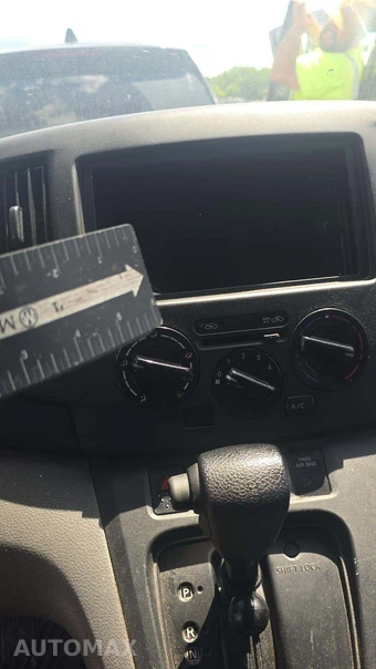 2019 Nissan NV200 Compact Cargo S 115.2" WB - miniatura 26