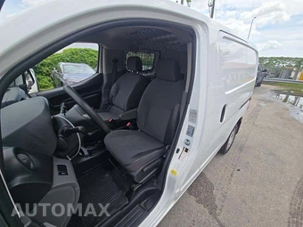 2019 Nissan NV200 Compact Cargo S 115.2" WB - miniatura 3