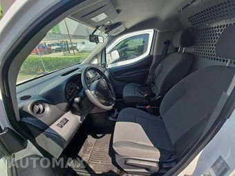 2019 Nissan NV200 Compact Cargo SV 115.2" WB - miniatura 6