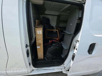 2019 Nissan NV200 Compact Cargo SV 115.2" WB - miniatura 13